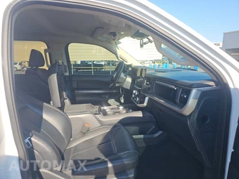 2024 Ford Expedition XLT - miniatura 8