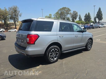 2024 Ford Expedition XLT - miniatura 4
