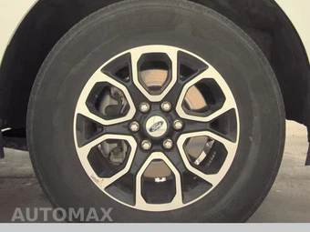 2024 Ford Expedition XLT - miniatura 10
