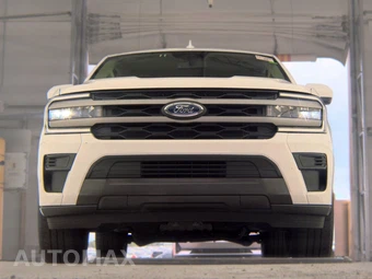 2024 Ford Expedition XLT - miniatura 3