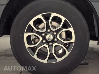 2024 Ford Expedition XLT - miniatura 11
