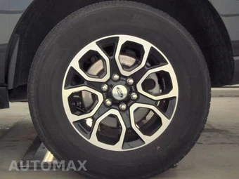 2024 Ford Expedition XLT - miniatura 12