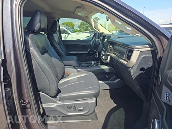 2024 Ford Expedition XLT - miniatura 8