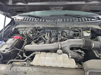 2024 Ford Expedition XLT - miniatura 16