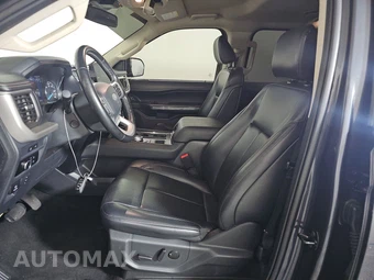 2024 Ford Expedition XLT - miniatura 7