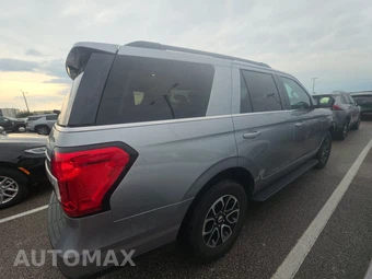 2024 Ford Expedition XLT - miniatura 4