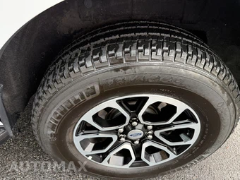 2024 Ford Expedition XLT - miniatura 13