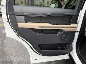 2024 Ford Expedition XLT - miniatura 21
