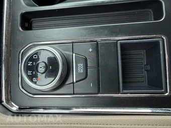 2024 Ford Expedition XLT - miniatura 44