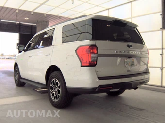 2024 Ford Expedition XLT - miniatura 8