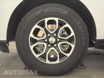 2024 Ford Expedition XLT - miniatura 9