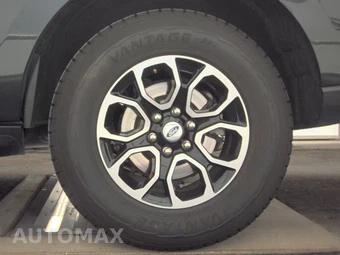 2024 Ford Expedition XLT - miniatura 12