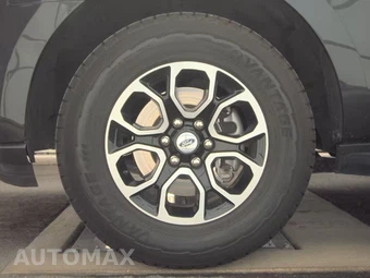 2024 Ford Expedition XLT - miniatura 9