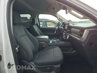 2024 Ford Expedition XLT - miniatura 8