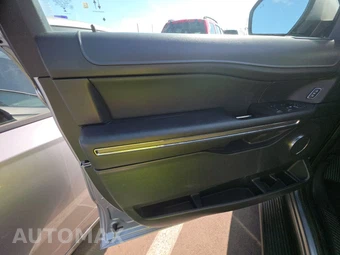 2024 Ford Expedition XLT - miniatura 15