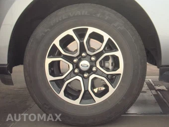 2024 Ford Expedition XLT - miniatura 9