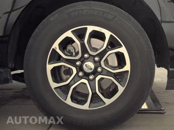 2024 Ford Expedition XLT - miniatura 10
