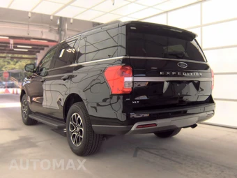 2024 Ford Expedition XLT - miniatura 8