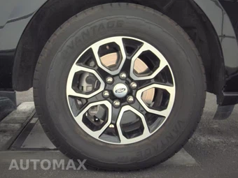2024 Ford Expedition XLT - miniatura 10