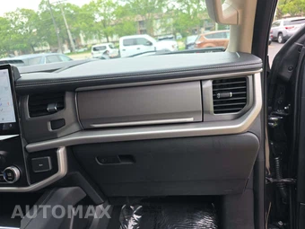 2024 Ford Expedition XLT - miniatura 20