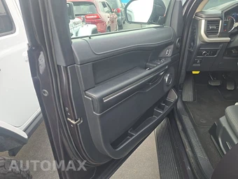 2024 Ford Expedition XLT - miniatura 9