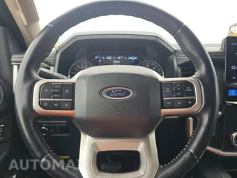 2024 Ford Expedition XLT - miniatura 16