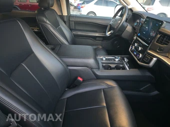 2024 Ford Expedition XLT - miniatura 8