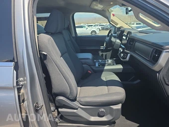 2024 Ford Expedition XLT - miniatura 14