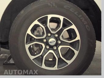 2024 Ford Expedition XLT - miniatura 10