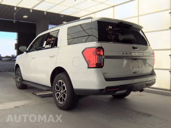 2024 Ford Expedition XLT - miniatura 8