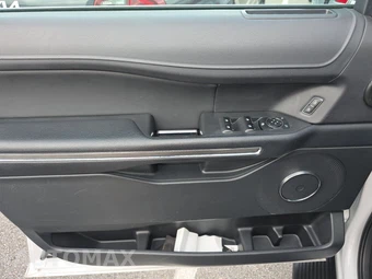 2024 Ford Expedition XLT - miniatura 15