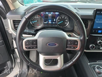 2024 Ford Expedition XLT - miniatura 16