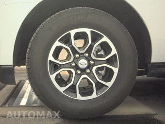 2024 Ford Expedition XLT - miniatura 9