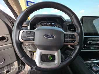 2024 Ford Expedition XLT - miniatura 10
