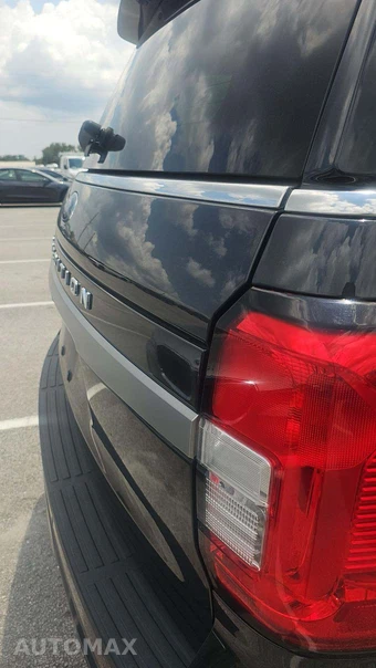 2024 Ford Expedition XLT - miniatura 26
