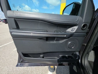 2024 Ford Expedition XLT - miniatura 9