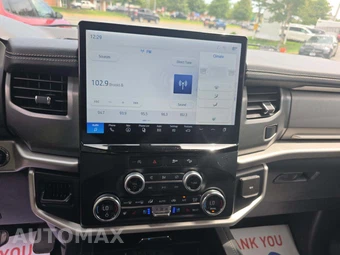 2024 Ford Expedition XLT - miniatura 10