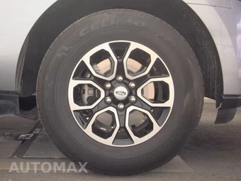 2024 Ford Expedition XLT - miniatura 10