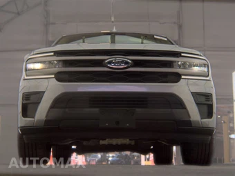 2024 Ford Expedition XLT - miniatura 3