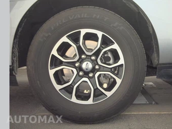 2024 Ford Expedition XLT - miniatura 9