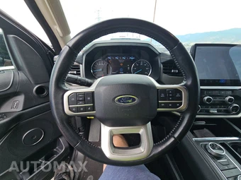 2024 Ford Expedition XLT - miniatura 10