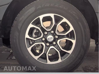 2024 Ford Expedition XLT - miniatura 10