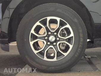 2024 Ford Expedition XLT - miniatura 9