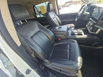 2024 Ford Expedition XLT - miniatura 19