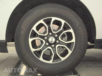2024 Ford Expedition XLT - miniatura 9