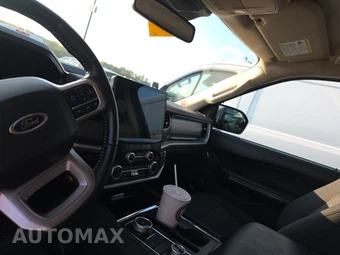 2024 Ford Expedition XLT - miniatura 11