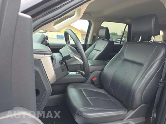 2024 Ford Expedition XLT - miniatura 3