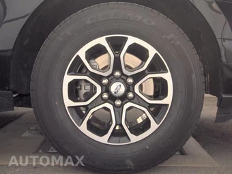 2024 Ford Expedition XLT - miniatura 10