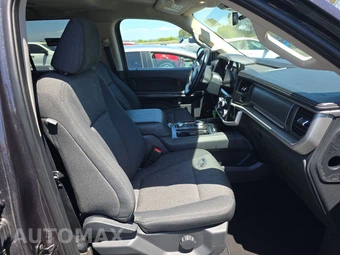 2024 Ford Expedition XLT - miniatura 8