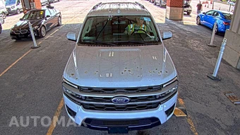 2024 Ford Expedition XLT - miniatura 2